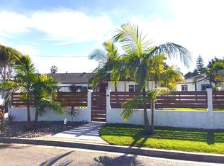 837 Plum Pl, Costa Mesa, CA 92627