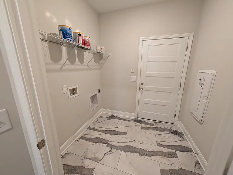 250 Cloverbrook Way — Photo 23