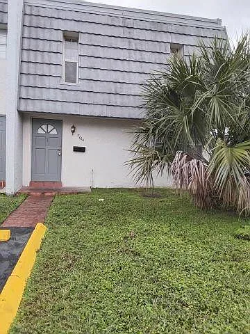 Building Photo - 3764 NW 21st St #101