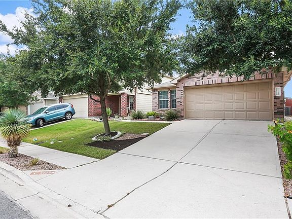 3rd image of 11224 Ashbrook Dr