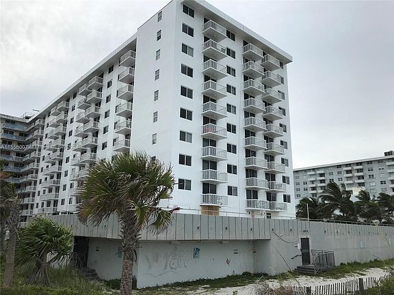 5th image of 401 Ocean Dr APT 401