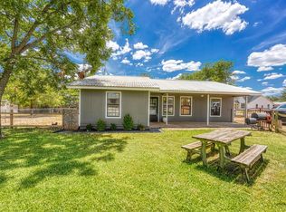 607 W Bluebonnet Ln, Johnson City, TX 78636