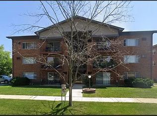 11035 S Nagle Ave APT 12, Worth, IL 60482