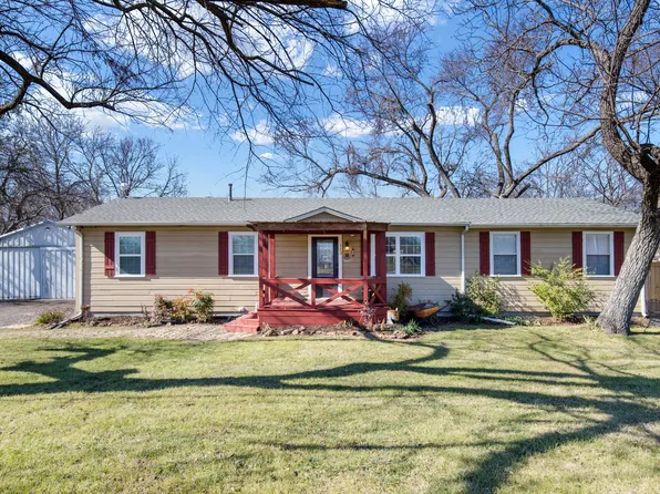 113 Warren St, Nevada, TX 75173