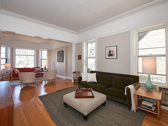 3rd image of 2815 W Logan Blvd APT 2