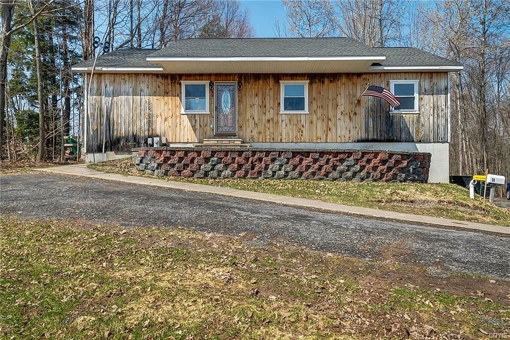 26 Trask Ln Phoenix NY 13135 Zillow