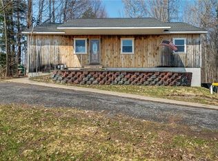 26 Trask Ln, Phoenix, NY