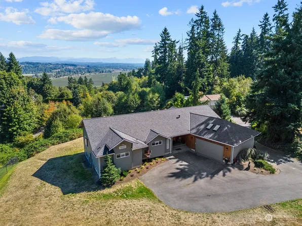 8320 Rim Drive, Everett, WA 98208