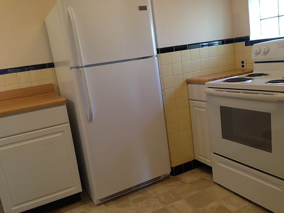4th image of 5814-5816 Robert Ave