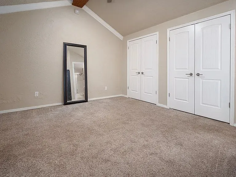 11120 Stratford Dr #214 — Photo 5