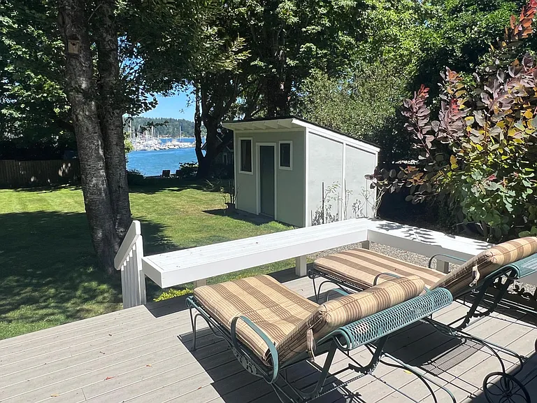 10214 SW Burton Dr — Photo 31