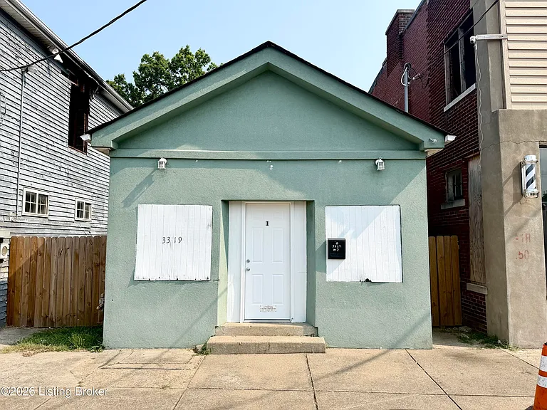 3319 W Market St #2 — Photo 1
