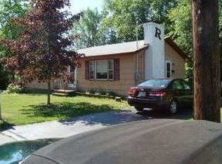 153 Dave St, Manchester, NH 03104