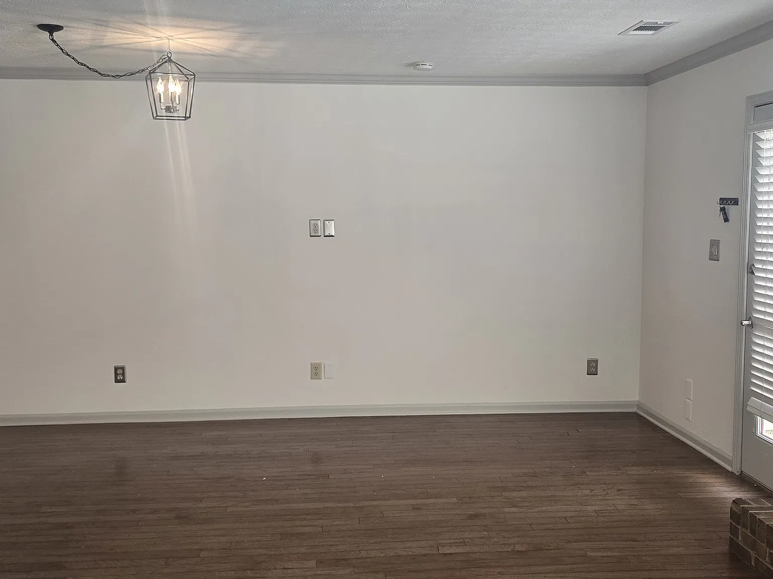 2 bed, 2.5 bath, 1355 sqft, $2,400 — Photo 2