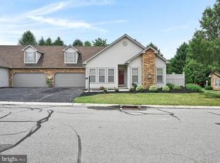 62 Wethersfield Dr, New Freedom, PA 17349