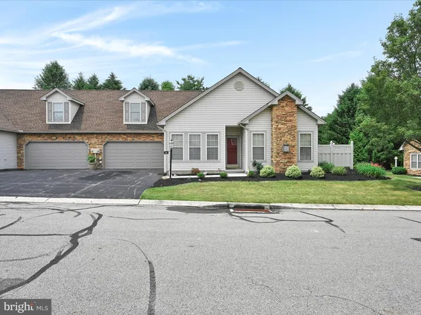 62 Wethersfield Dr, New Freedom, PA 17349