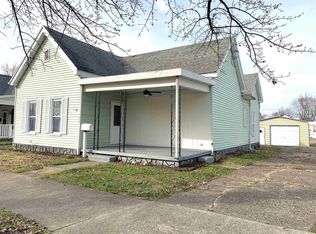 522 W 5th St, Mount Carmel, IL 62863