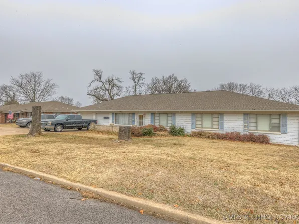 209 E Saddle Rock Rd, Sand Springs, OK 74063