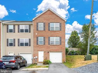 14 Pulpit Ln, Martinsburg, WV 25403