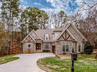 7957 Glen Abbey Cir, Stanley, NC 28164