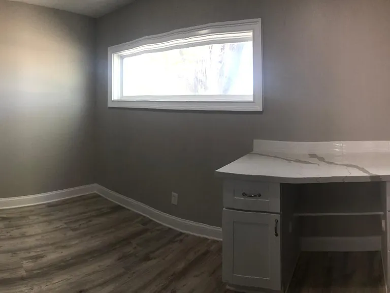 4741 NW Rochester Rd — Photo 8