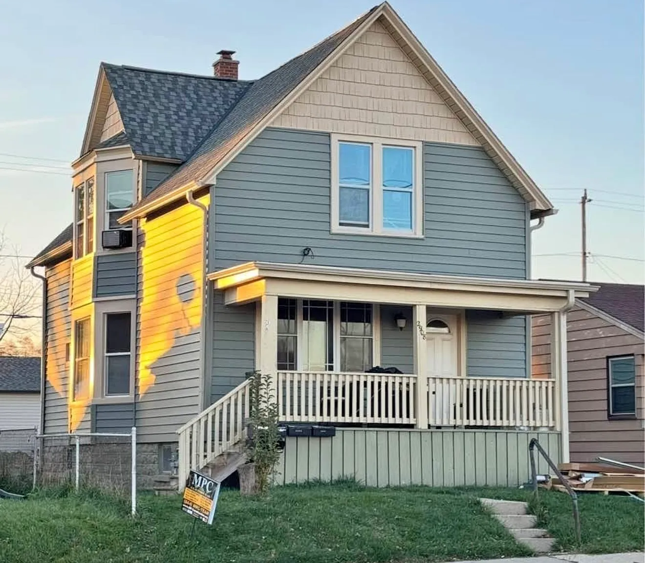 2 bed, 1000 sqft, $1,100 — Photo 1