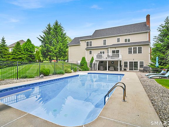 2nd image of 52 Sweet Meadow Drive