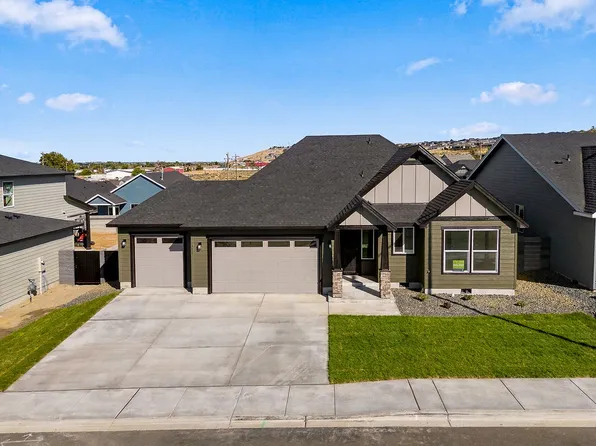 316 Snowgrass Ave, West Richland, WA 99353