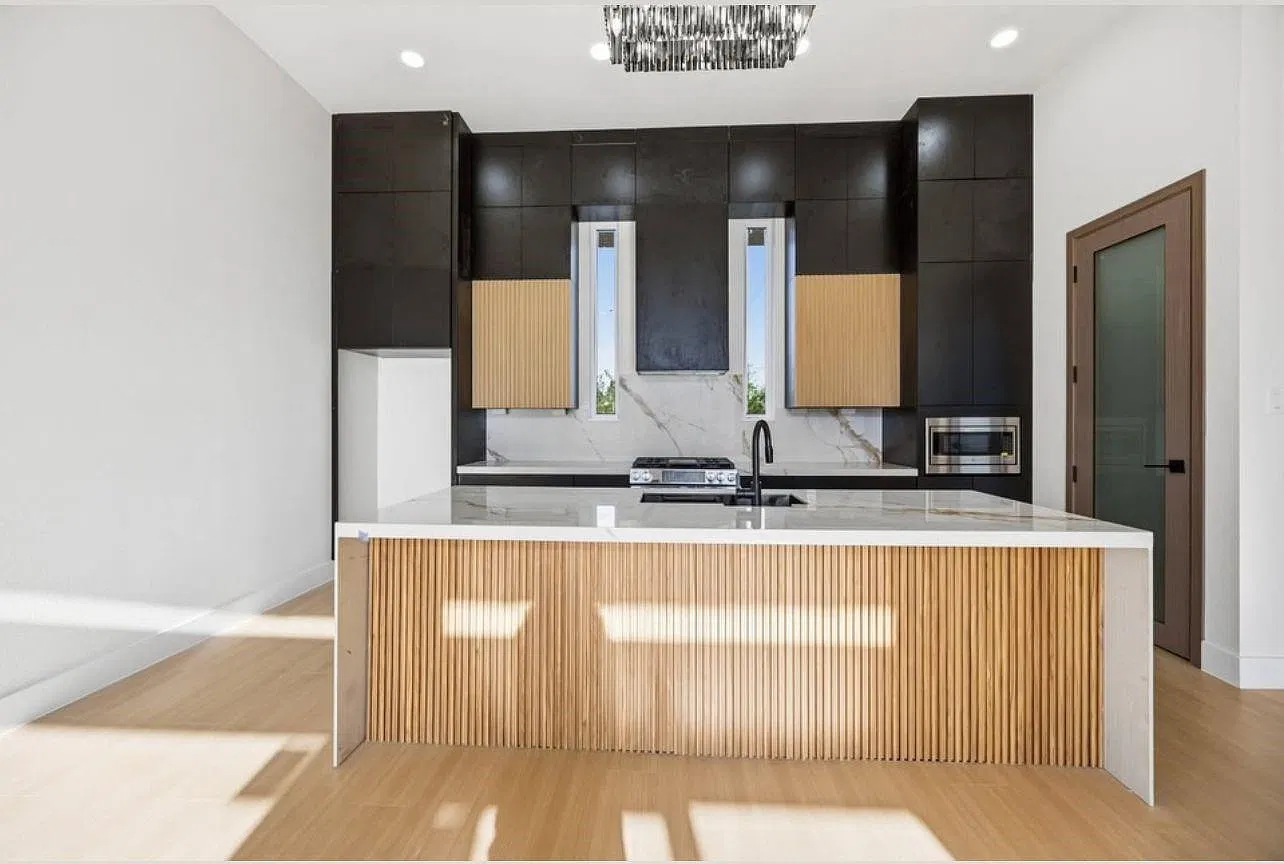 3 bed, 3.5 bath, $2,900 — Photo 4