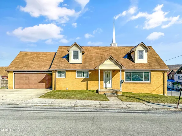 1006 Roberts St, Nanty Glo, PA 15943
