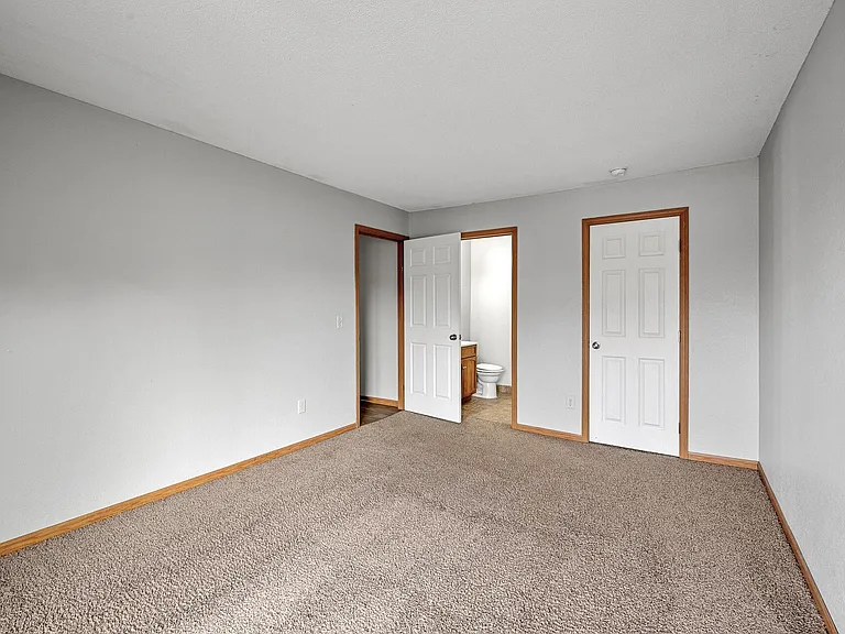 River Ridge Apartments — Photo 26