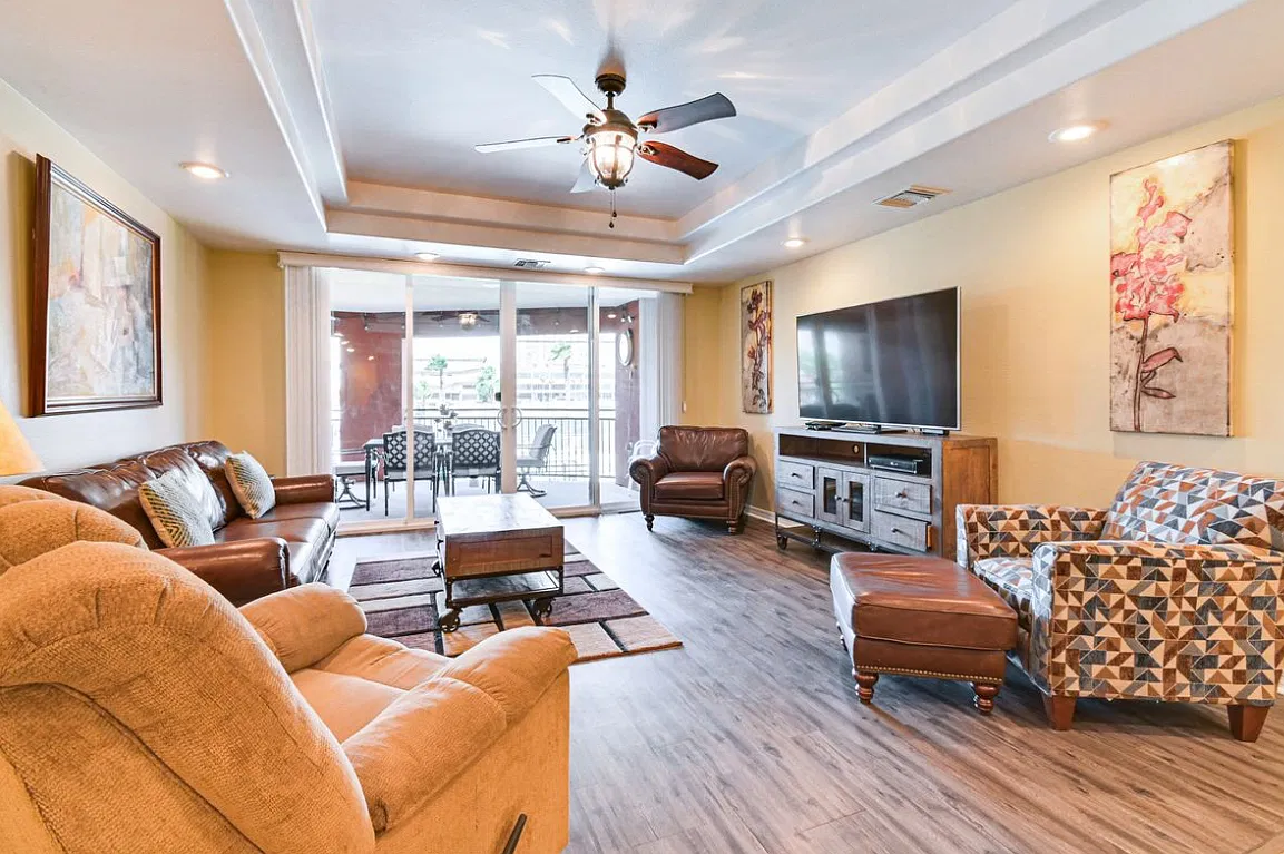 3 bed, 1631 sqft, $3,000 — Photo 2