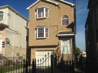 90 Osborne Ter, Newark, NJ 07108