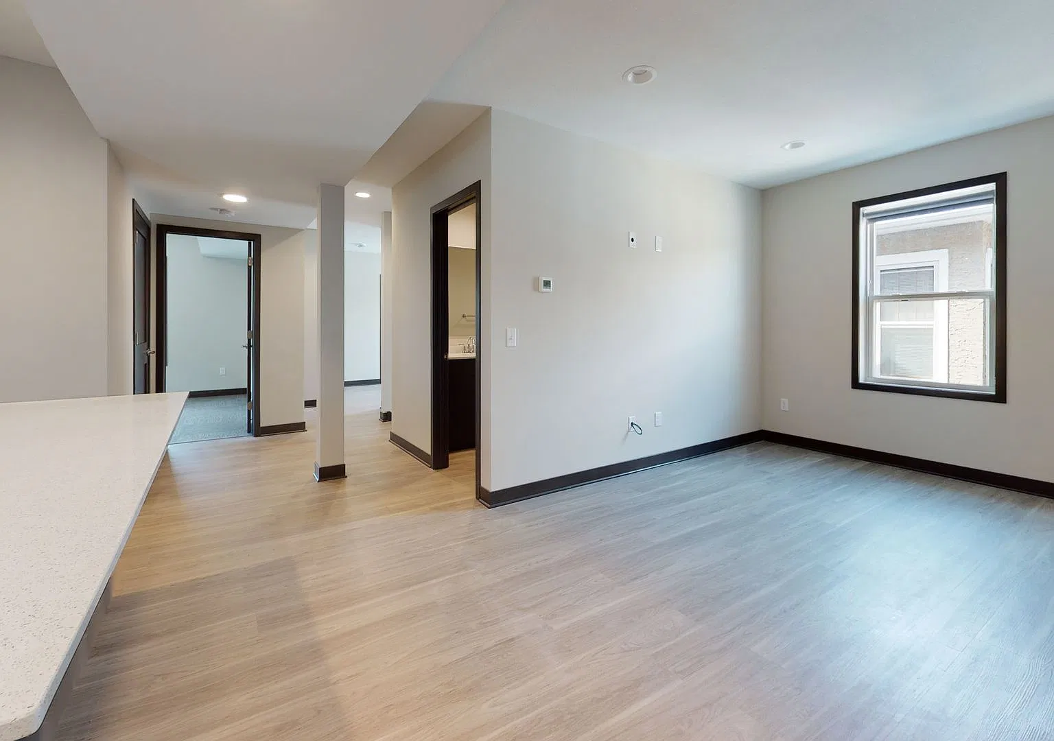 1109 6th St SE — Photo 3