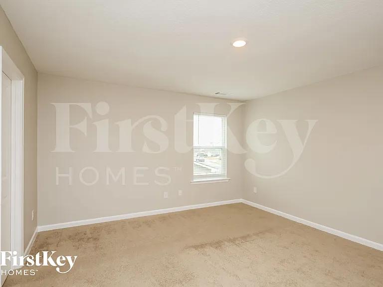 811 Walnut Creek Cir — Photo 12