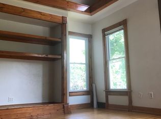 501 E Grove St APT 3, Bloomington, IL