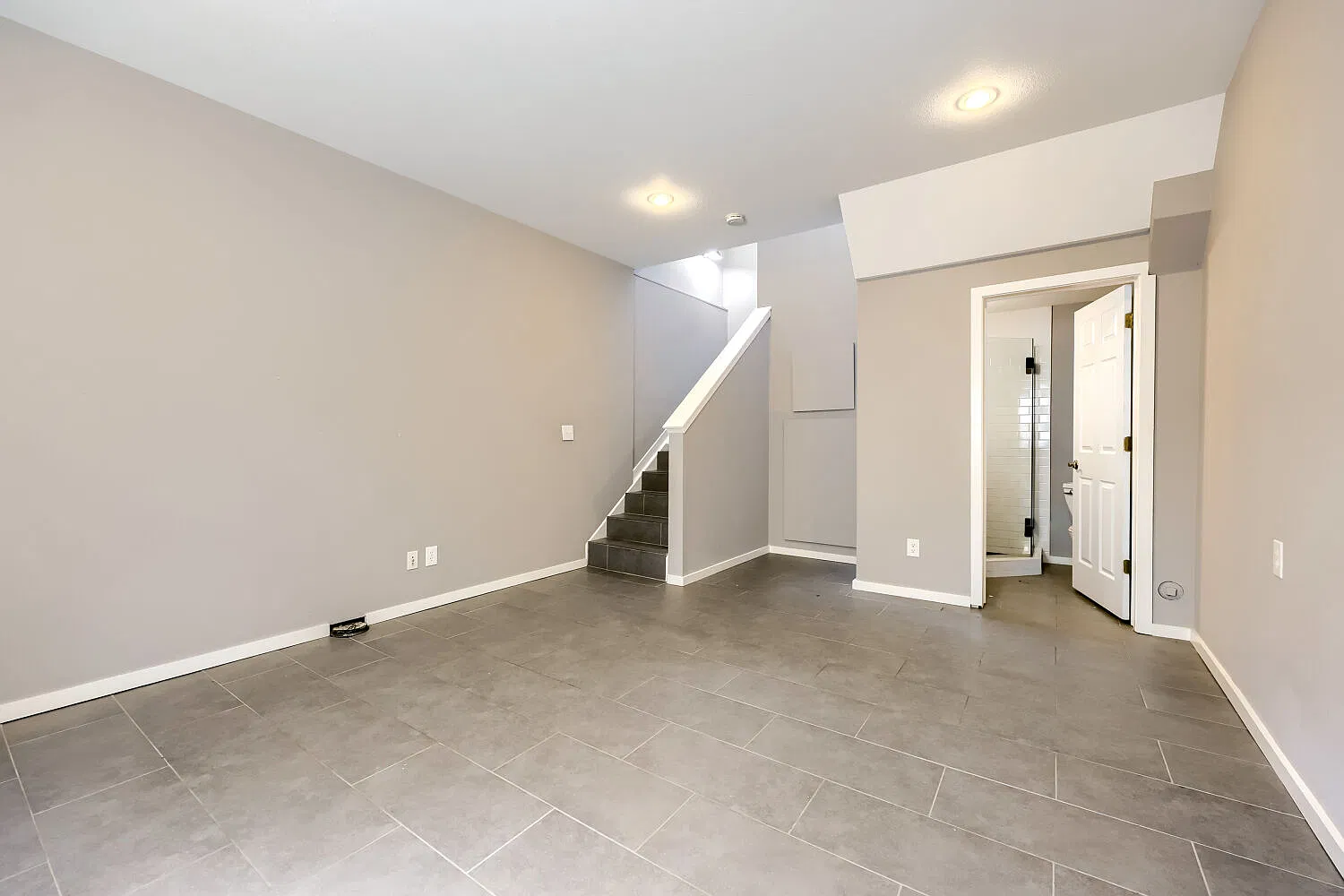 2 bed, 1830 sqft, $3,750 — Photo 2
