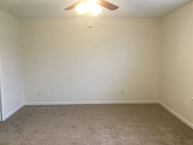 1308 Crestfield Dr — Photo 10