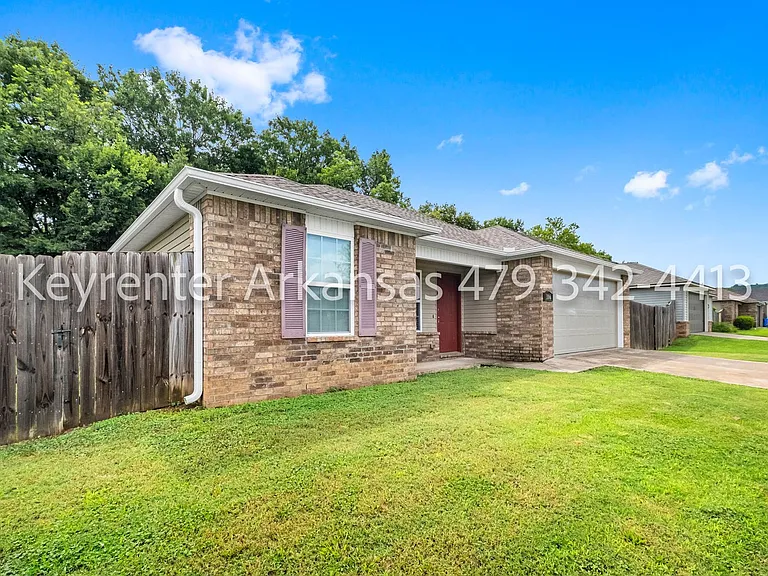 1106 S Spritz Dr — Photo 2