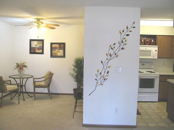 5th image of N110W16931 Ashbury Cir