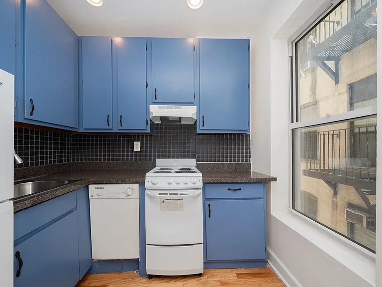 53 W 106th St #4-B — Photo 9