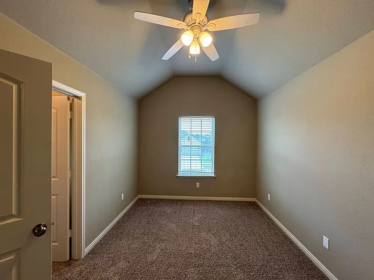 3309 Addison St — Photo 46