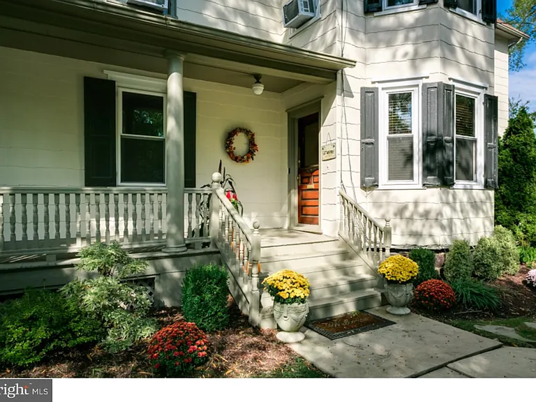 35 N Main St #3 — Photo 3