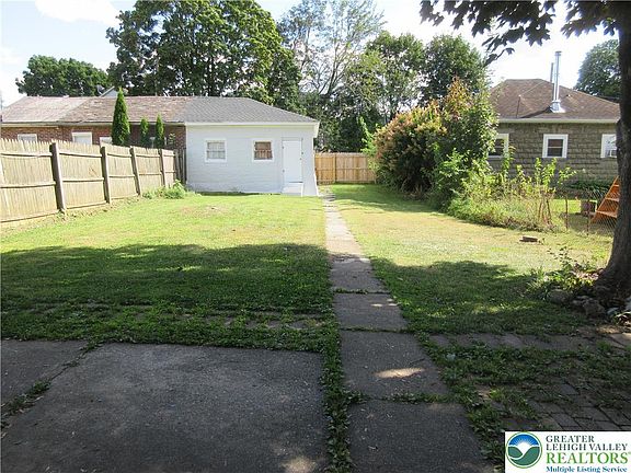 5th image of 370 W Grant St