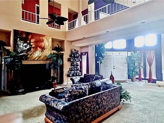3rd image of 1326 Lake Frances Dr
