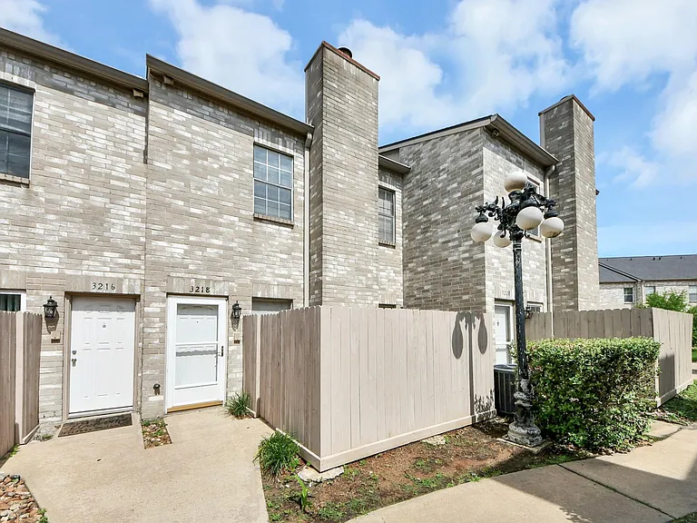 3218 Holly Hall St #3218 — Photo 16