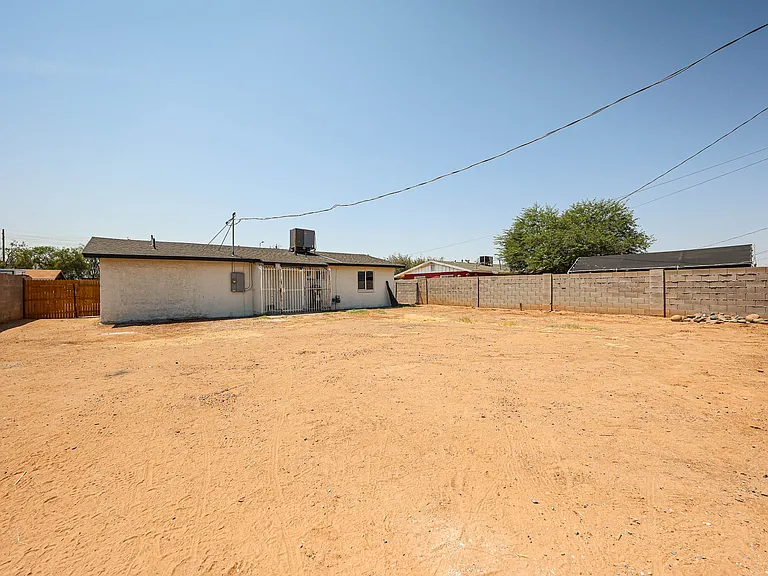 1722 E Atlanta Ave — Photo 16
