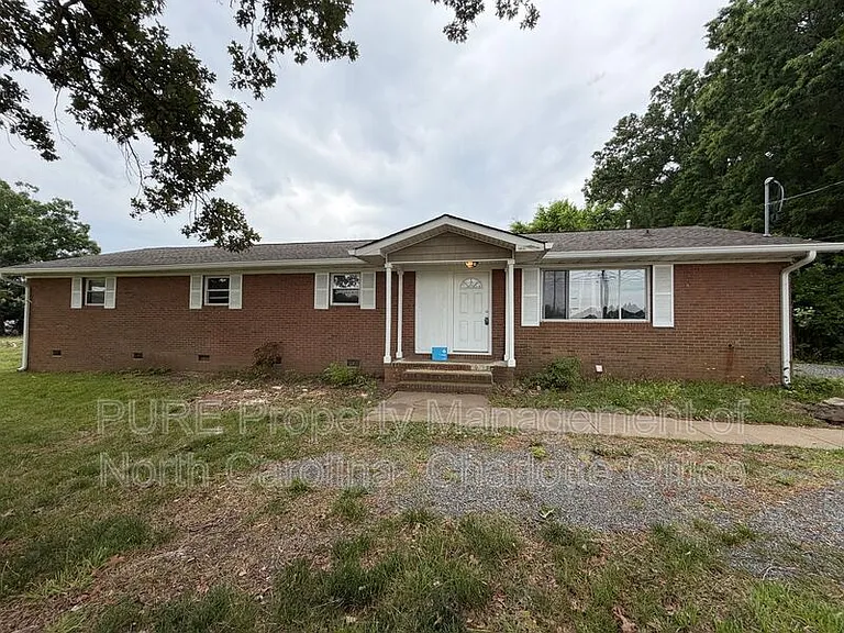 2429 Galloway Rd — Photo 3