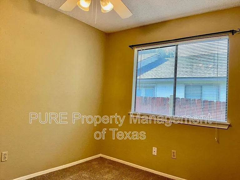 2105 Balsam Way — Photo 19