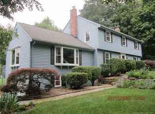 246 Hollister Dr, Avon, CT 06001